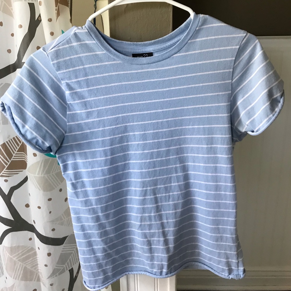 baby blue tee with white stripes